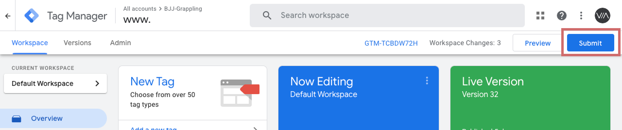 Google Tag Manager workspace with the „Submit“ button highlighted.